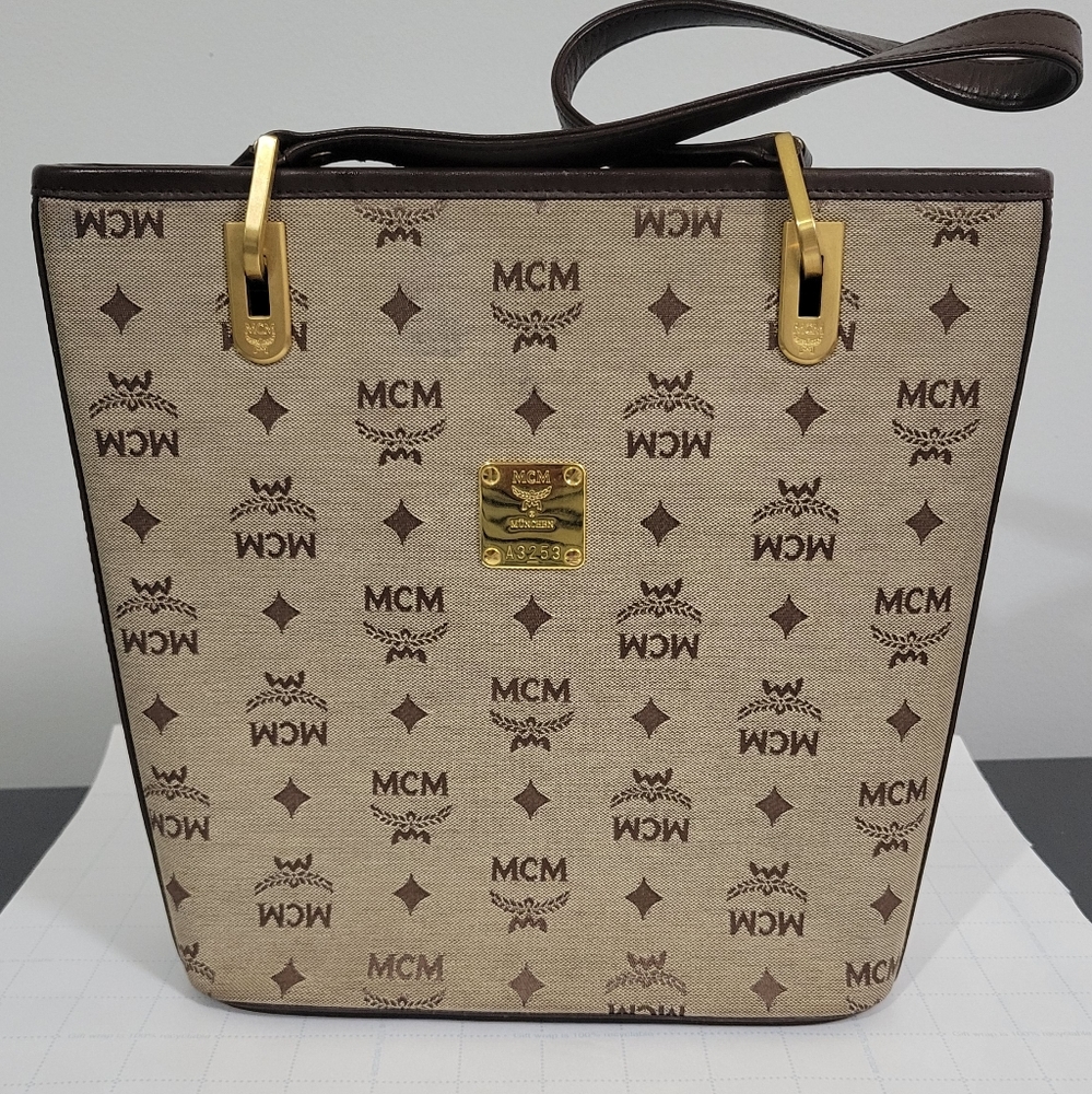 Authentic shoulder bag